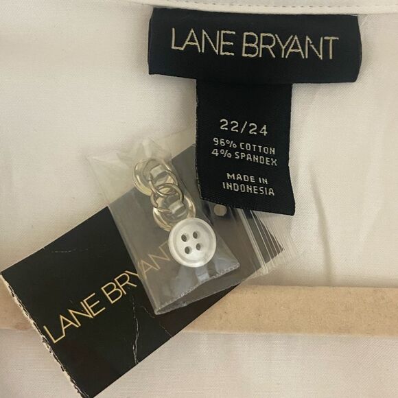 Lane Bryant - White Shirt with cuffed short sleeves - Plus Size 22/24 NWT - Picture 3 of 8